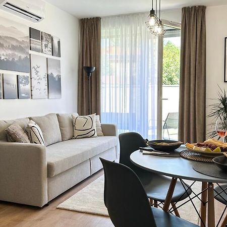 Linden Apartman 002 - Adults Only Mosonmagyaróvár Eksteriør billede