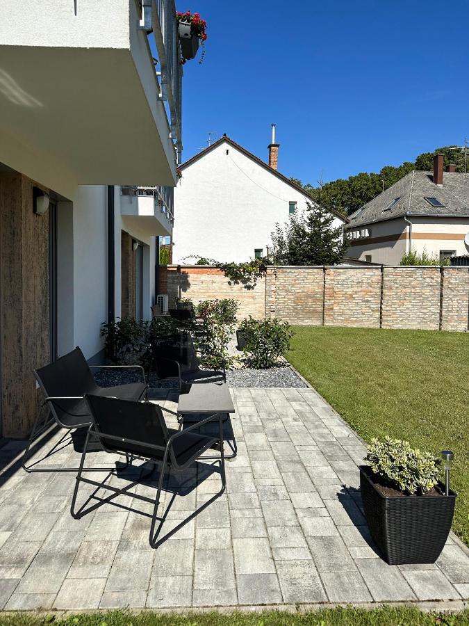 Linden Apartman 002 - Adults Only Mosonmagyaróvár Eksteriør billede