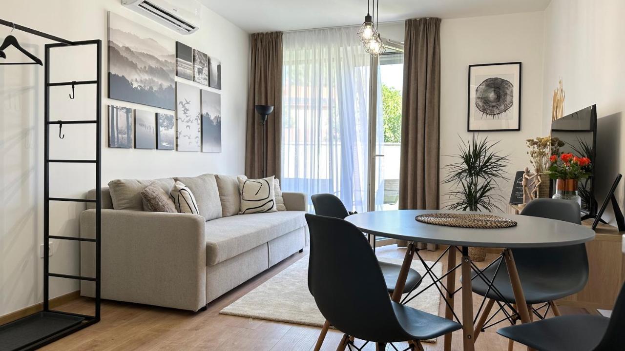 Linden Apartman 002 - Adults Only Mosonmagyaróvár Eksteriør billede